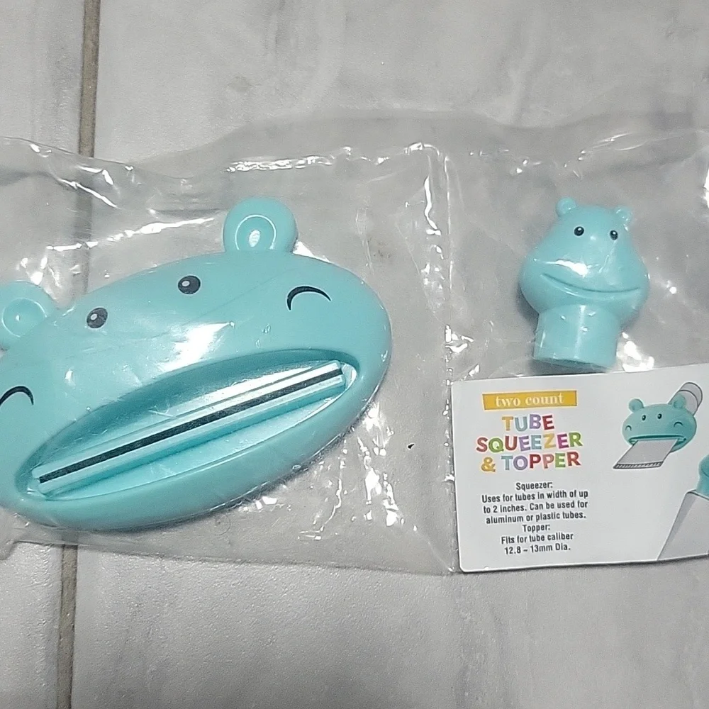Target Bullseye Tooth Paste Tube Squeezer And Topper